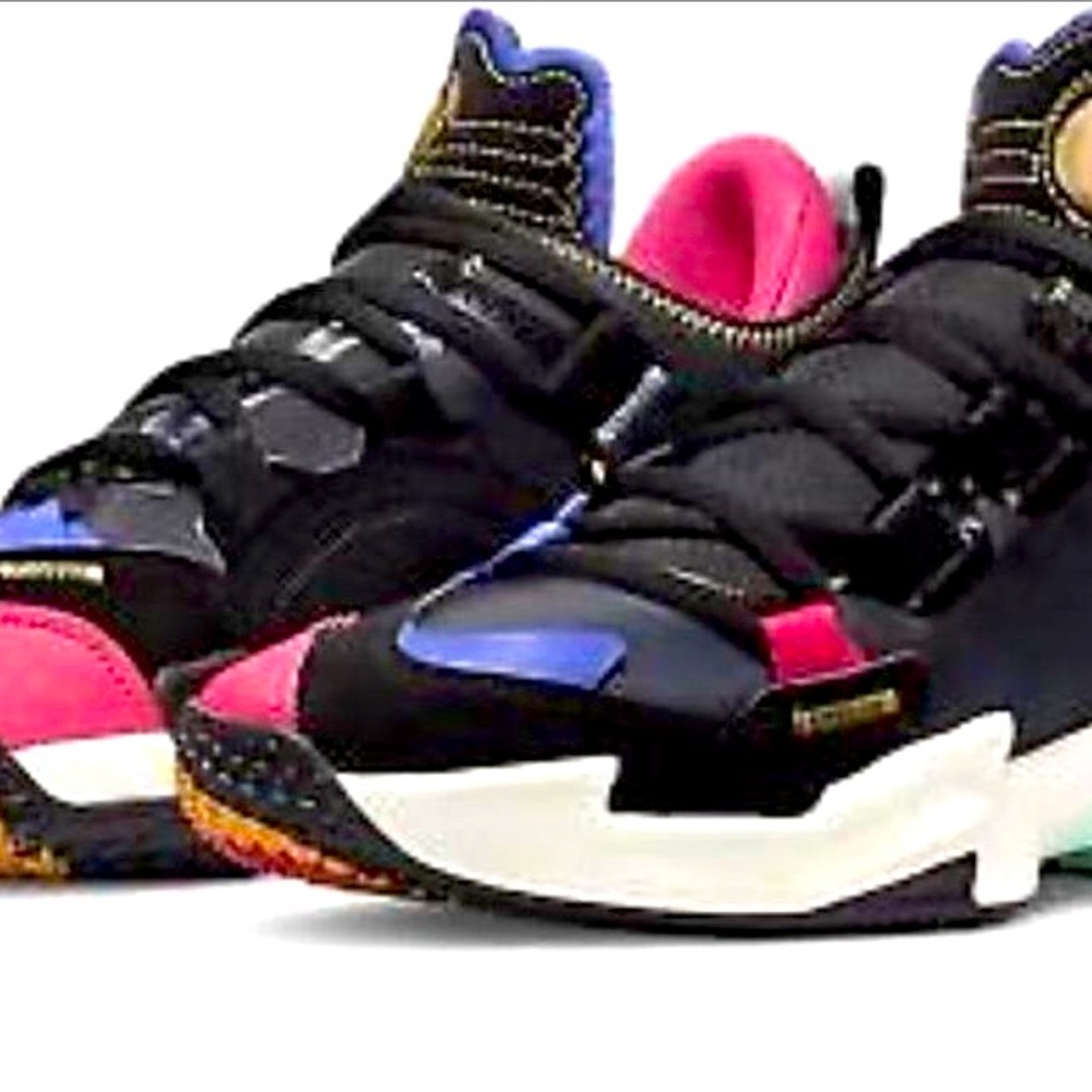Size 9 	
Jordan 'Why Not?' ZER0.5 Hype .5 
BLK/Watermelon
New no box